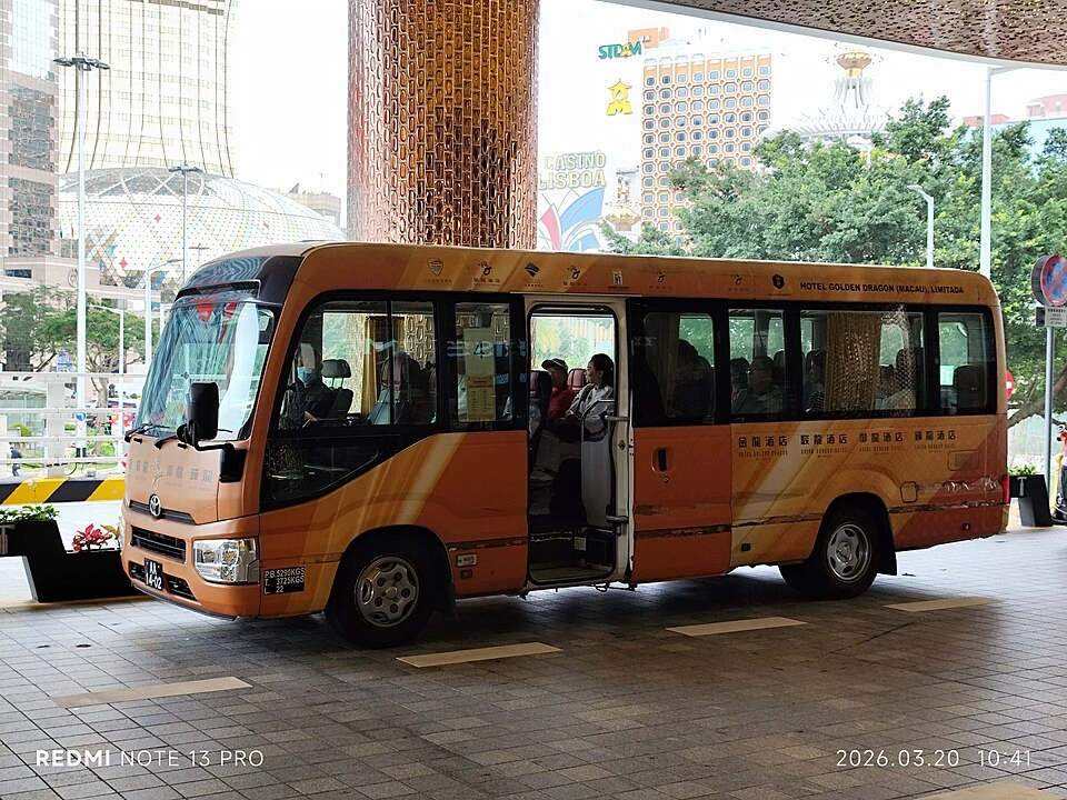Hotel Drop-off main